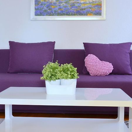 Iris Beach Apartments Kastela Bagian luar foto