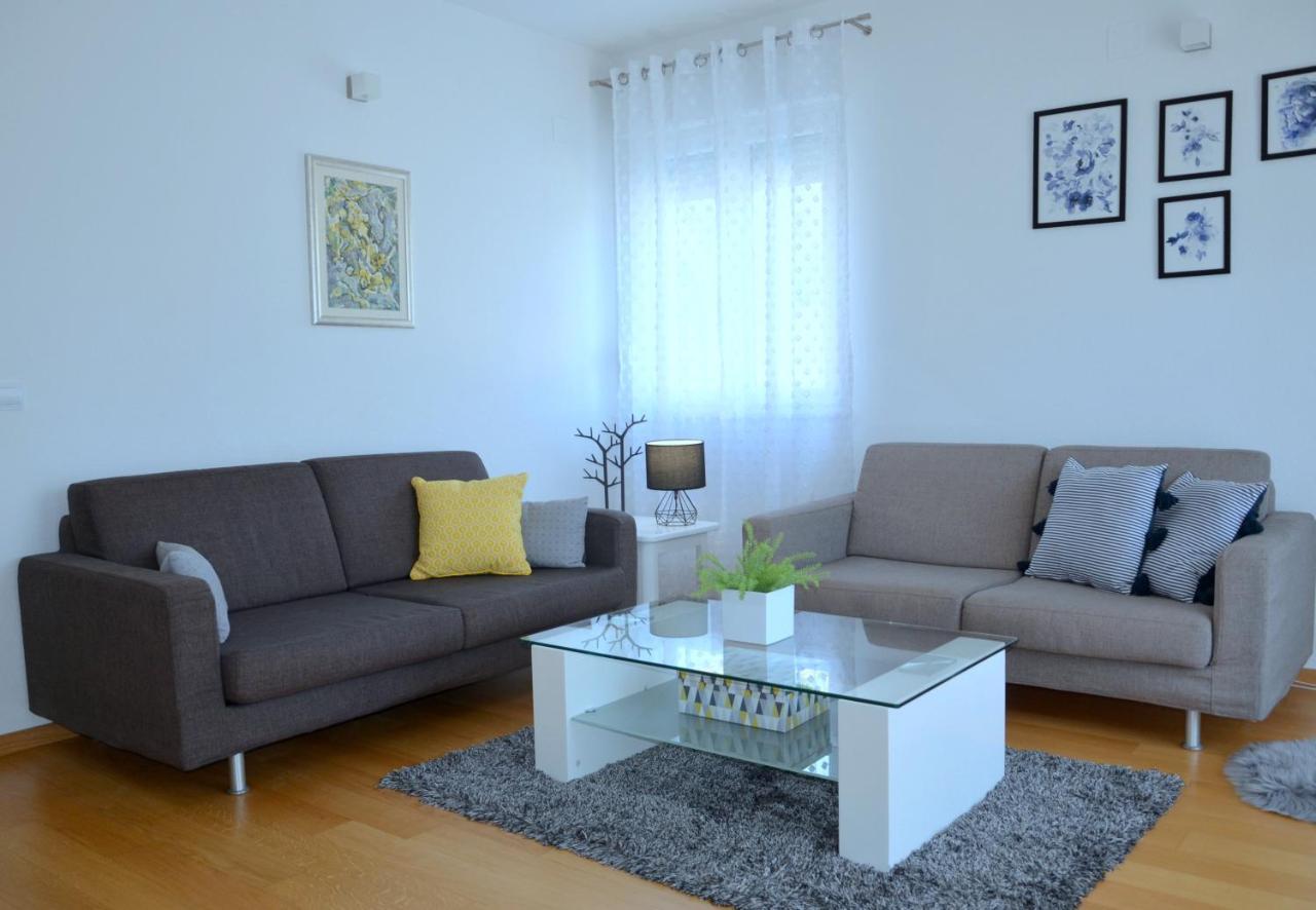 Iris Beach Apartments Kastela Bagian luar foto