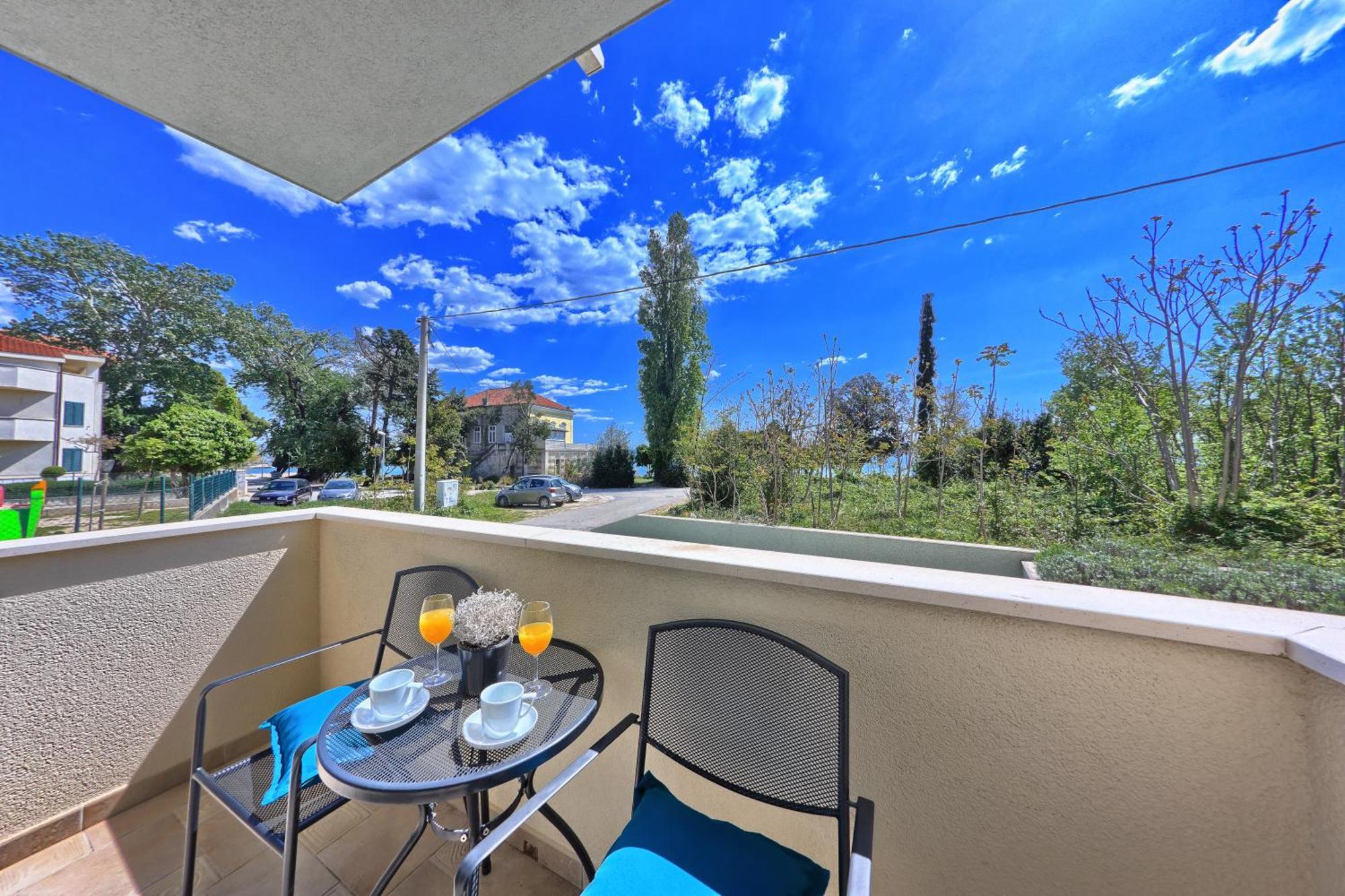 Iris Beach Apartments Kastela Ruang foto