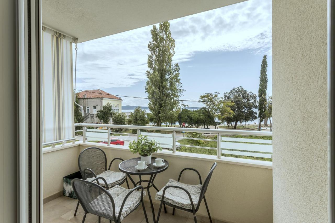 Iris Beach Apartments Kastela Bagian luar foto