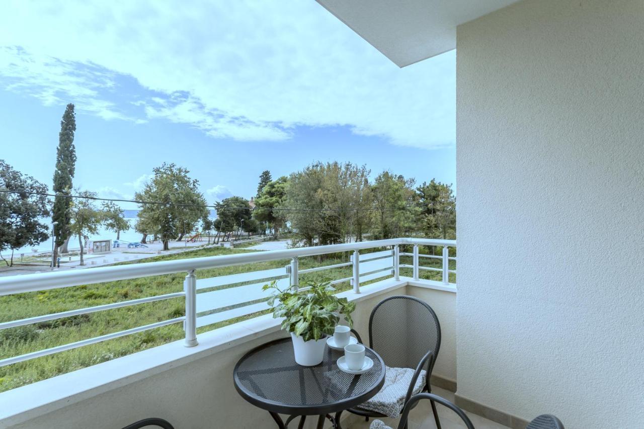 Iris Beach Apartments Kastela Bagian luar foto